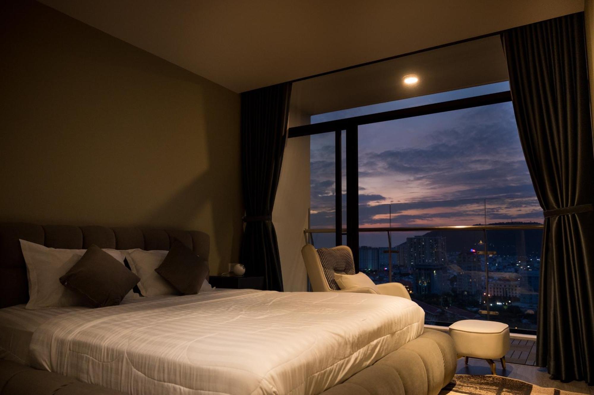 Bearbrick Homestay Near Beach, Csj Tower Apartment וונג טאו מראה חיצוני תמונה